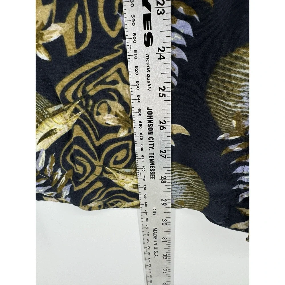 Red Macaw Hawaiian Shirt Men's Size L 100% Rayon‎ Floral Tropical Beach Aloha